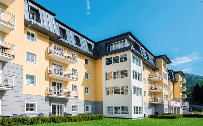 Appartement met een balkon in het hart van de Alpen